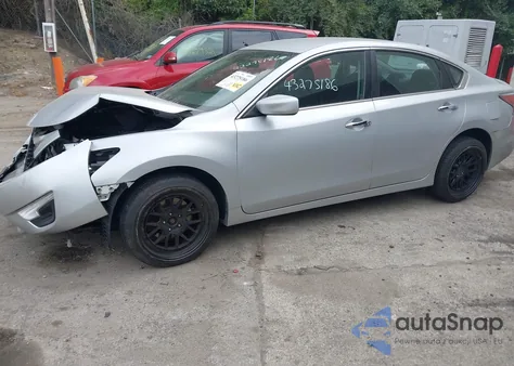 2015 Nissan Altima из США, поврежденный, VIN 1N4AL3AP8FC454423